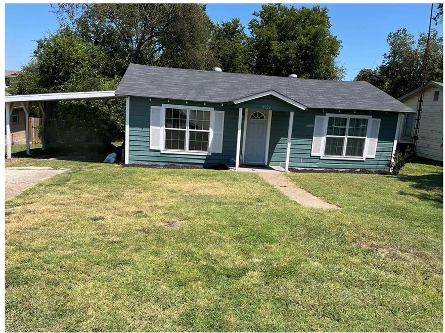 Welcome to this charming 2 bed, 1 bath home in the heart of Fort Worth. Thoughtfully updated and move in ready, this property features an open living area, a bright kitchen, and spacious bedrooms with plenty of natural light. The large backyard offers endless possibilities for entertaining, gardening, or future expansion. Conveniently located near shopping, dining, parks, and major highways perfect for first time buyers, downsizers, or investors. Don’t miss this great opportunity in a rapidly growing area!