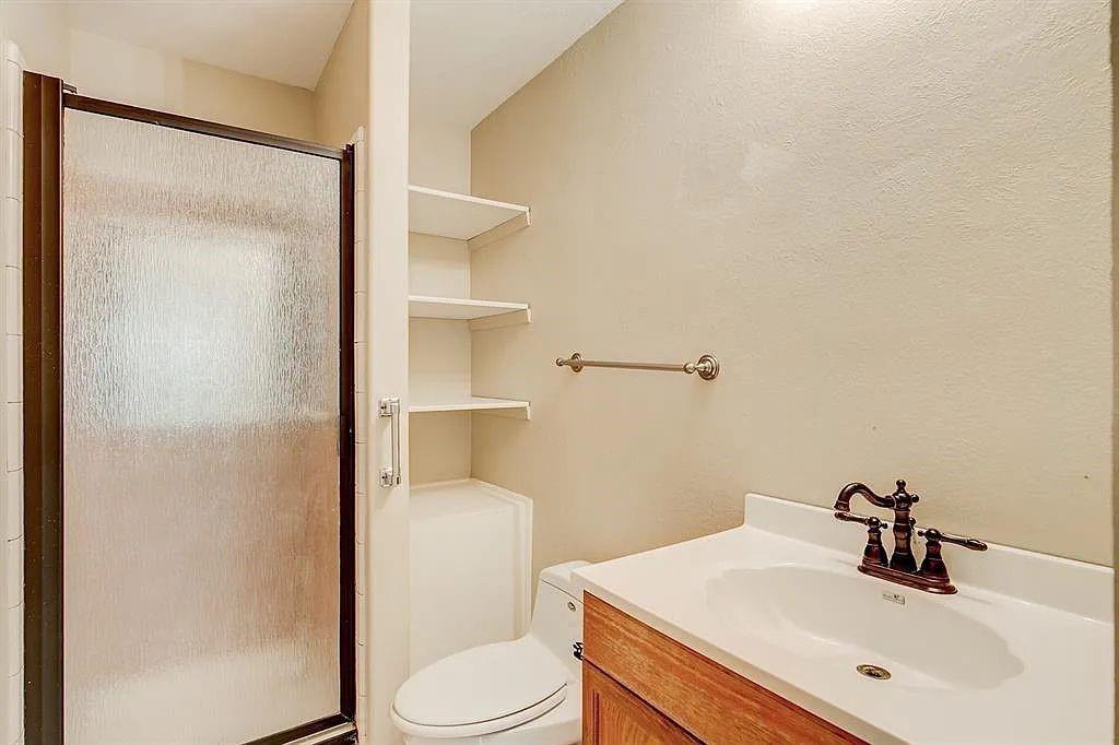 Camelot - Residential