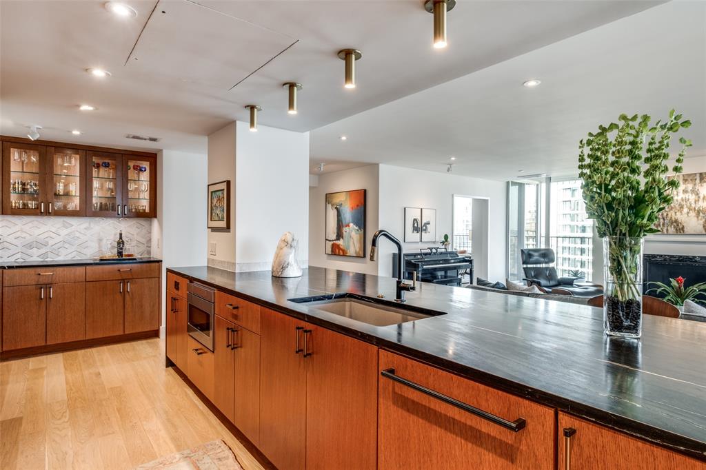 Park Towers Condo - Residential Lease