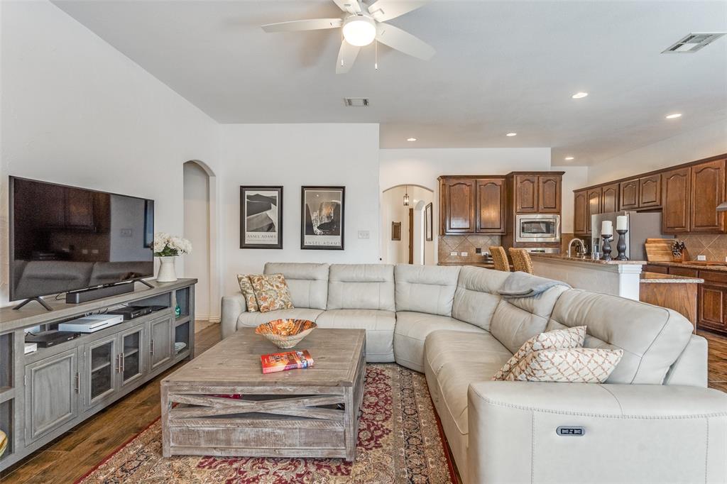 1604 Creek Crest Drive