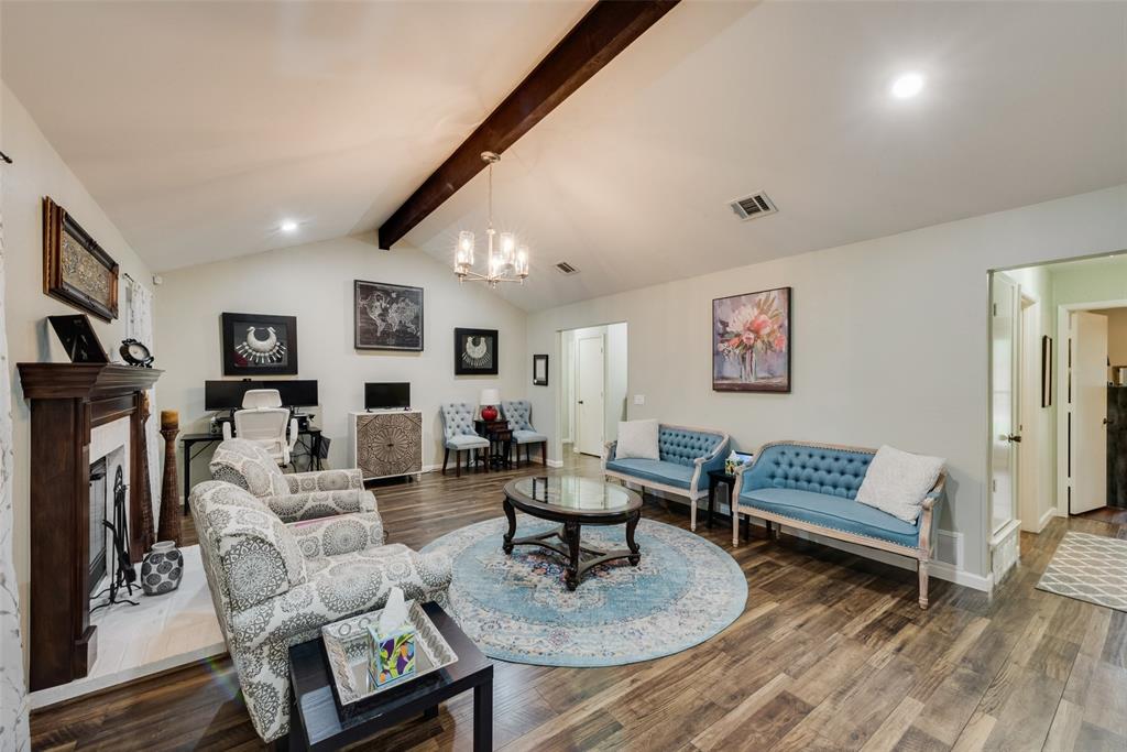 728 Kensington Lane