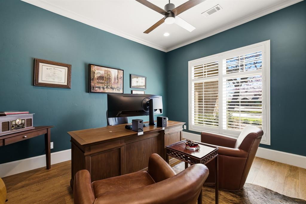 212 Oak Crest Hill Drive