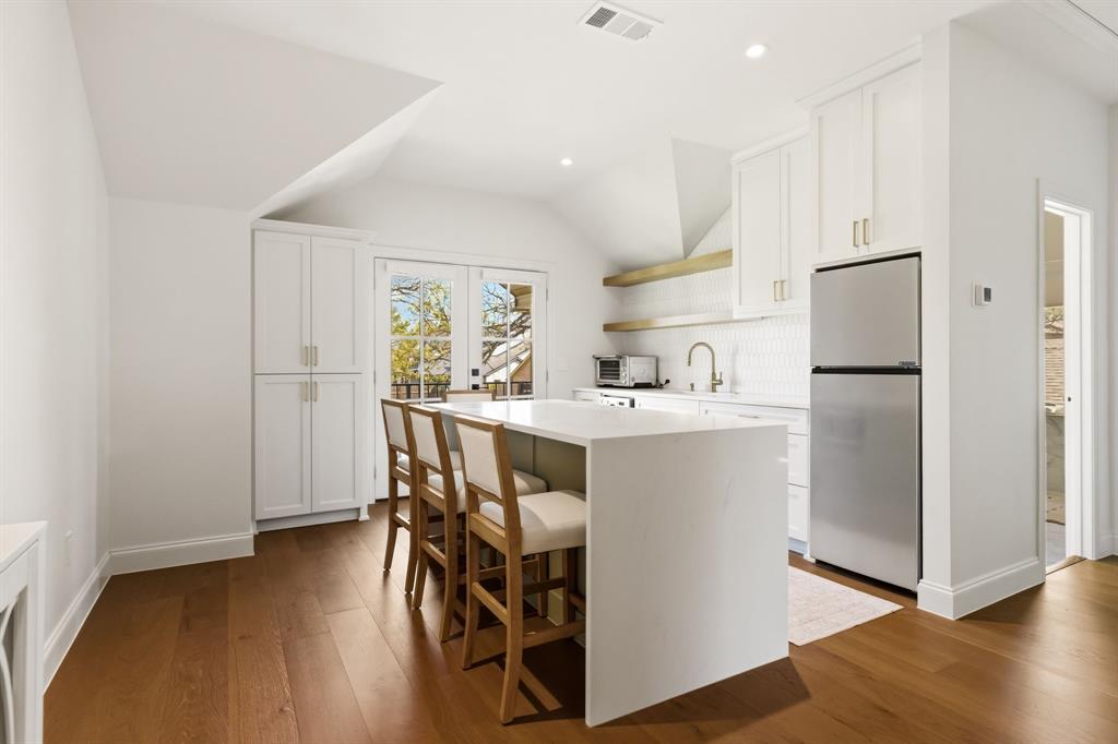 Oak Crest - Residential