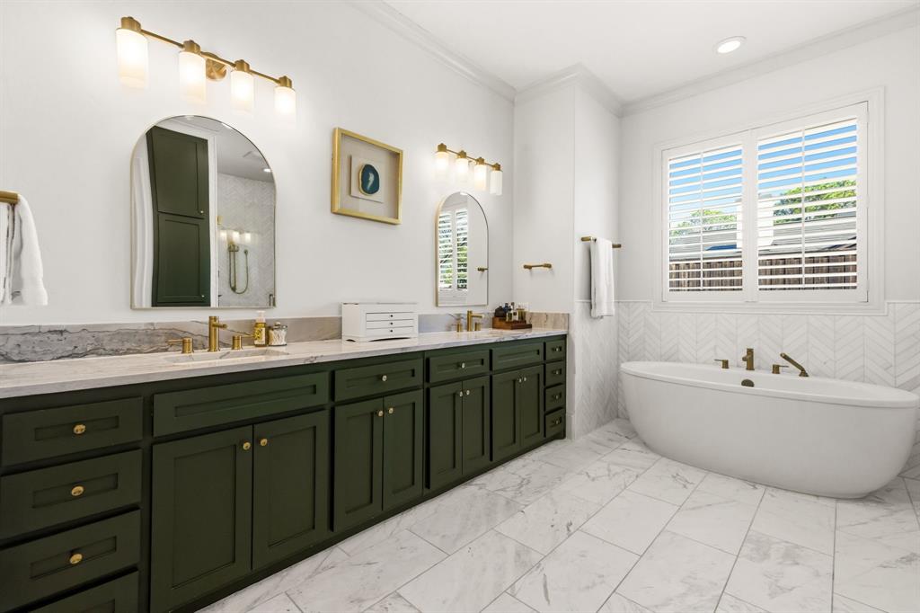 Oak Crest - Residential