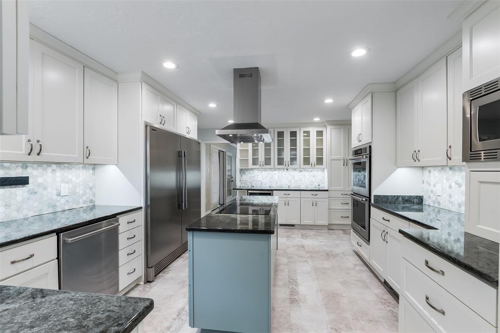 1215 N Oak Cliff Boulevard