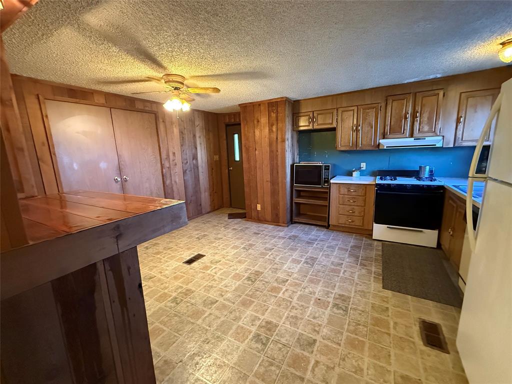 4400 W Park Row Boulevard