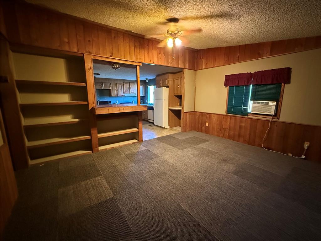 4400 W Park Row Boulevard