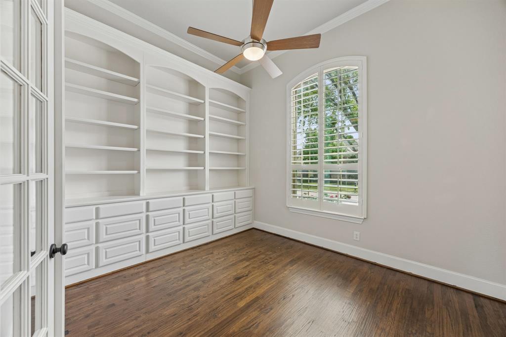 7433 Rockyford Drive