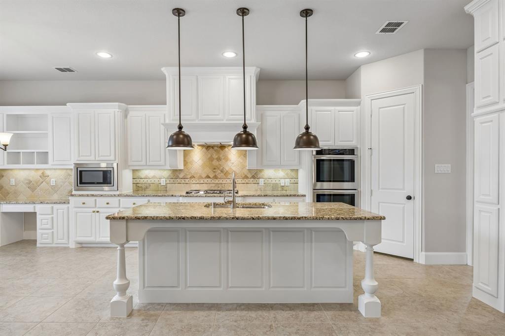 7433 Rockyford Drive