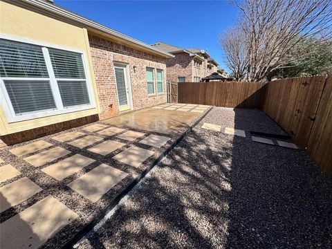 Photo of 10035 Wake Bridge Drive, Frisco, TX 75035 (MLS # 21216942)