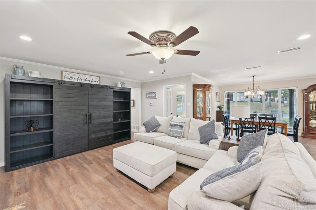 17 Lincolnshire Circle