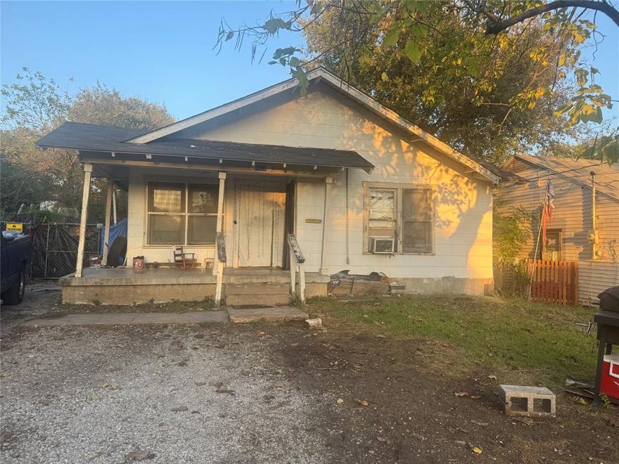 Bring all offers! Great fixer- upper…  Home is sold As-Is with 2 bedrooms and 1 bath on a large iot.***Buyer must verify all measurements***.