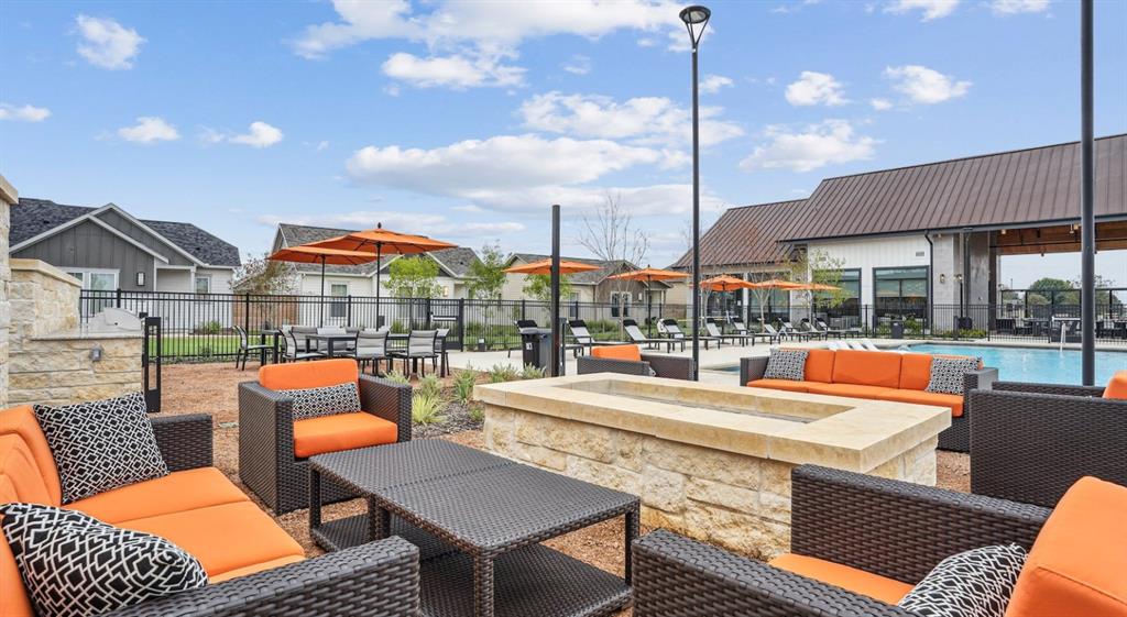 Avendale Painted Tree - Residential Lease