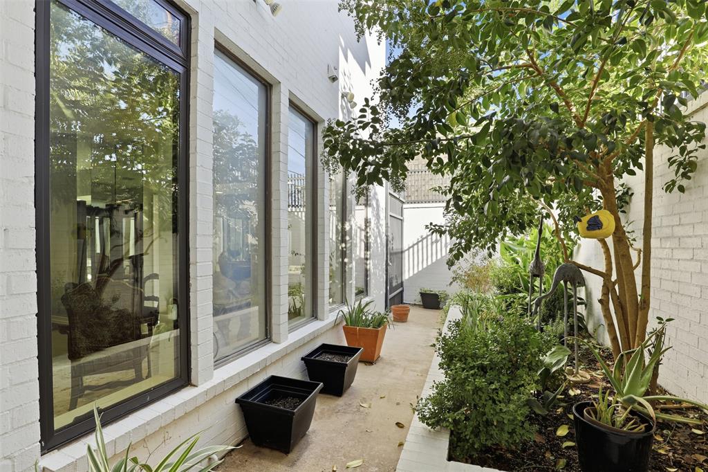 Chamberlain Arlington Heights 1st - Residential