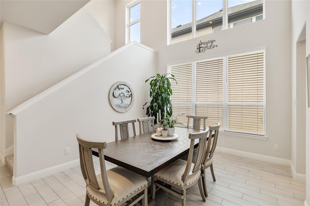 704 Fencerow Trail