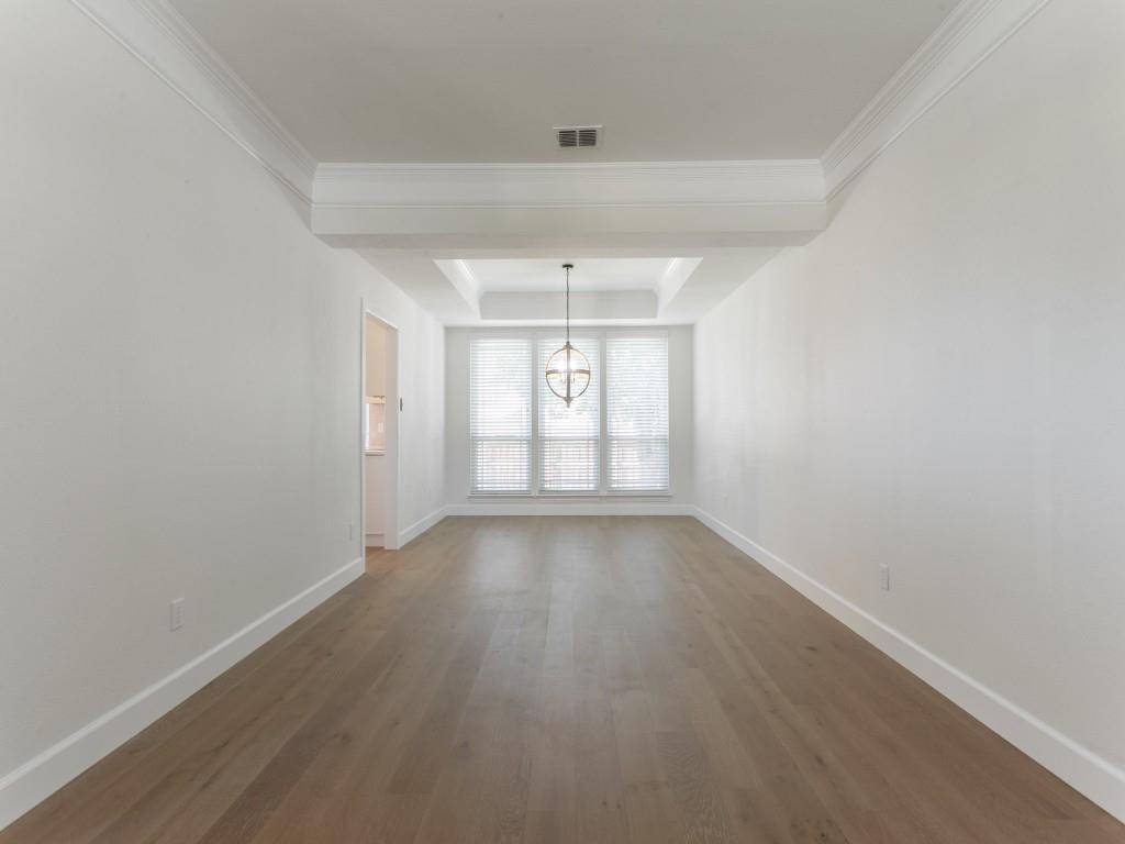 1041 Woodbriar Drive