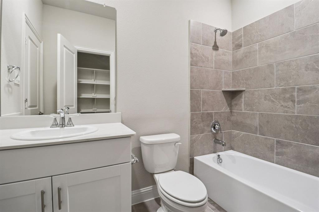 Lakehaven - Residential