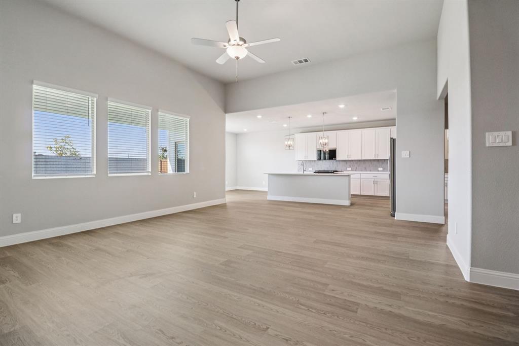 Lakehaven - Residential