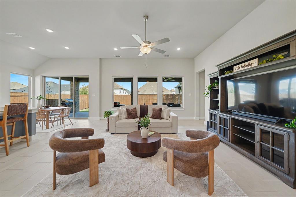 1213 Whitewing Dove Drive