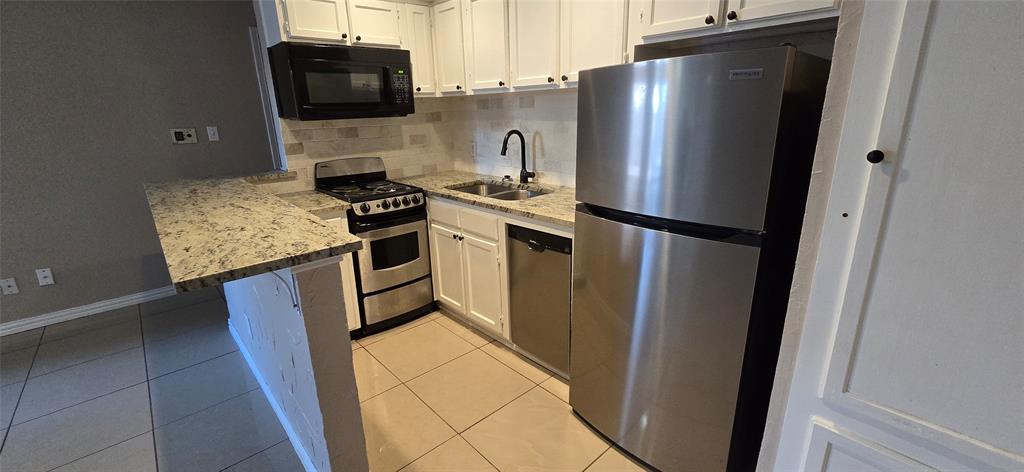 Arlington Oaks Condo - Residential