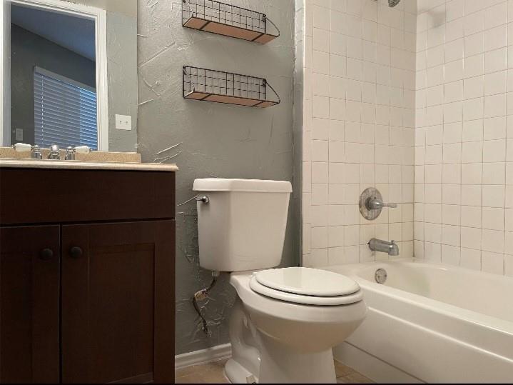 Arlington Oaks Condo - Residential