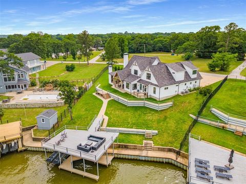 205 Oak Creek Drive Tool TX 75143