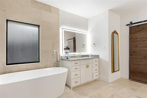 Tiny photo for 4629 Mockingbird Lane, Highland Park, TX 75209 (MLS # 20971944)