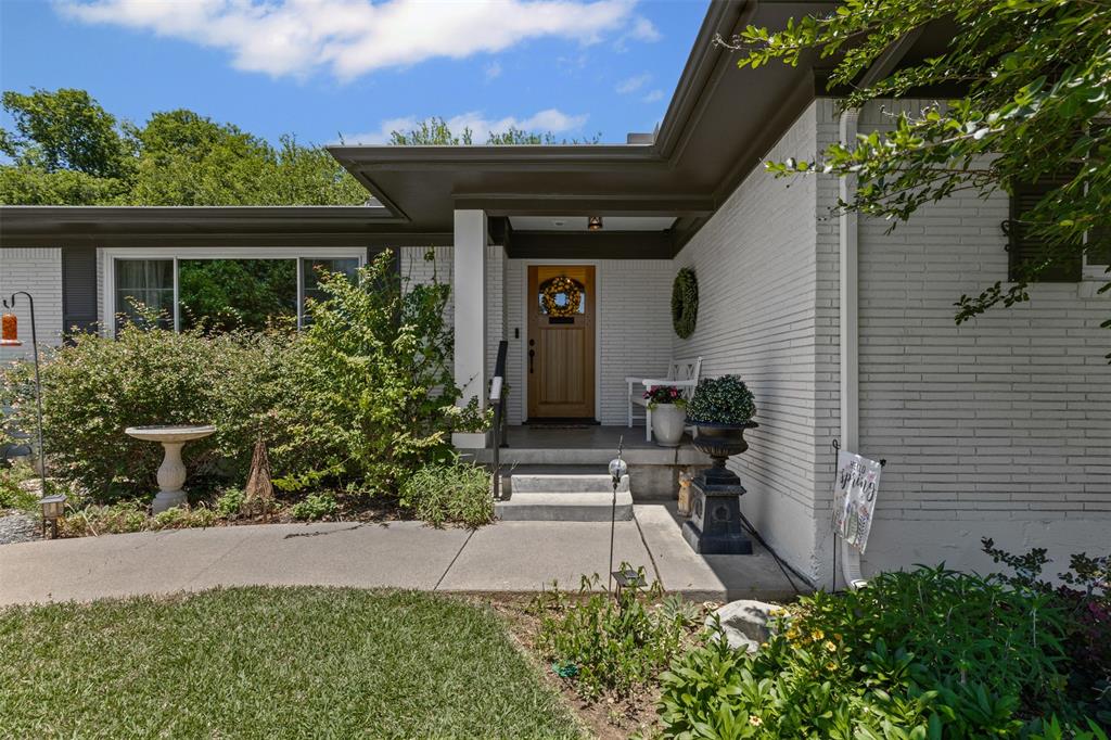 4304 Warnock Court