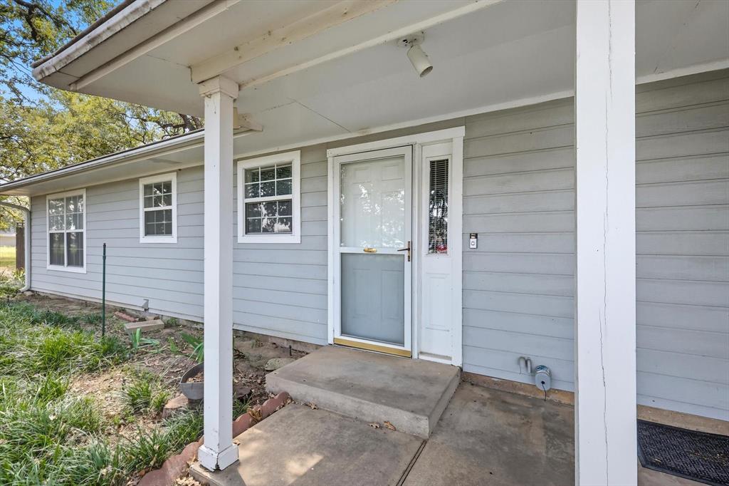 5702 Teasley Lane