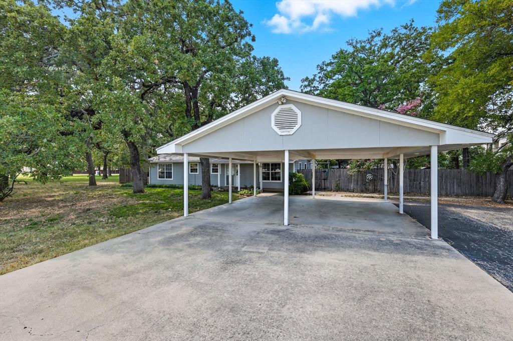 5702 Teasley Lane