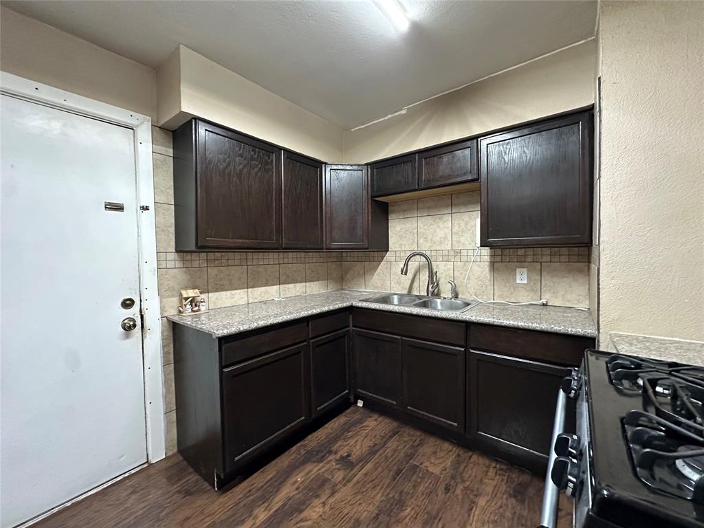 Taylor 02 - Residential