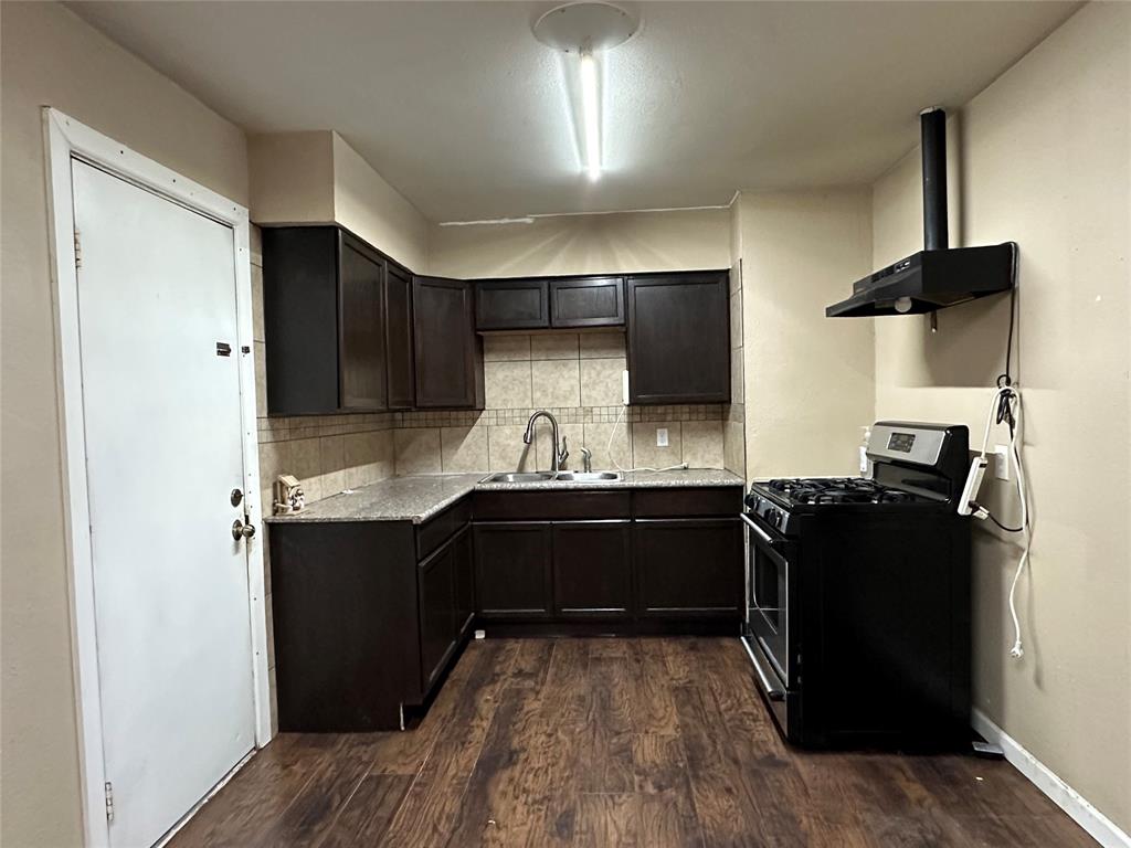 Taylor 02 - Residential