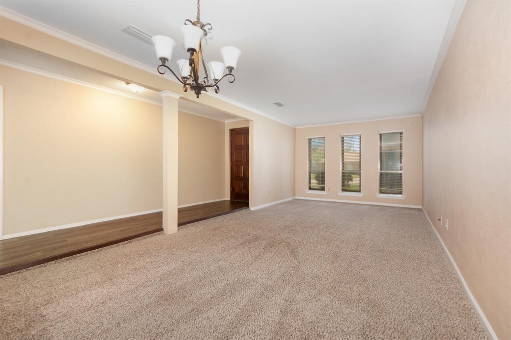5712 Carolyn Drive