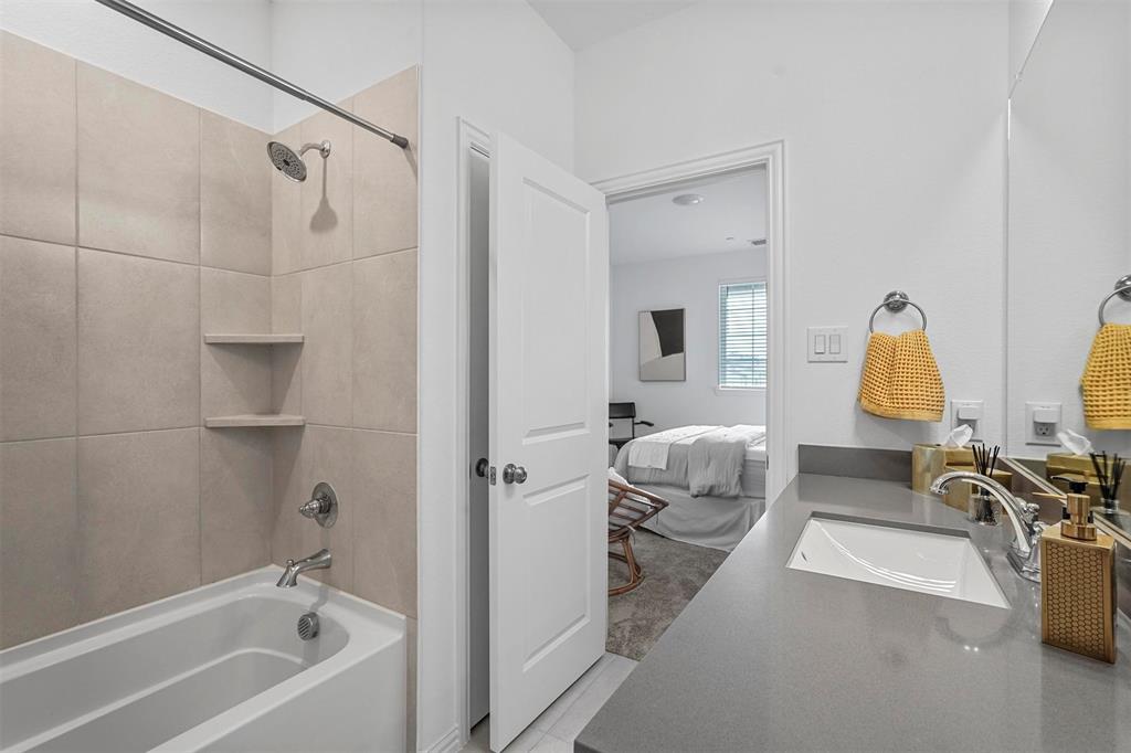 Meridian At Southgate - Residential