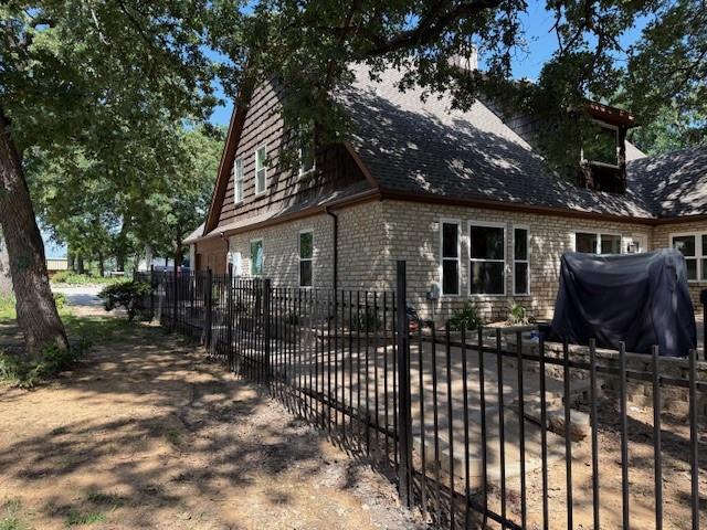 5712 County Road 402