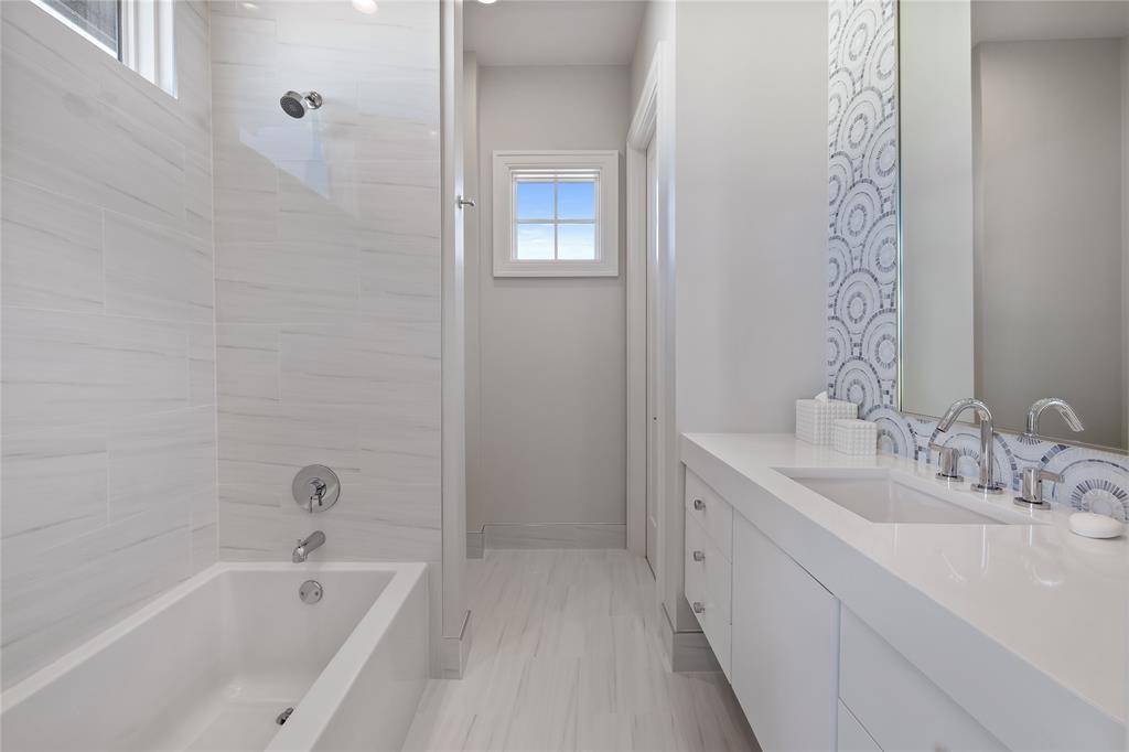 The Hills Of Kingswood - Residential