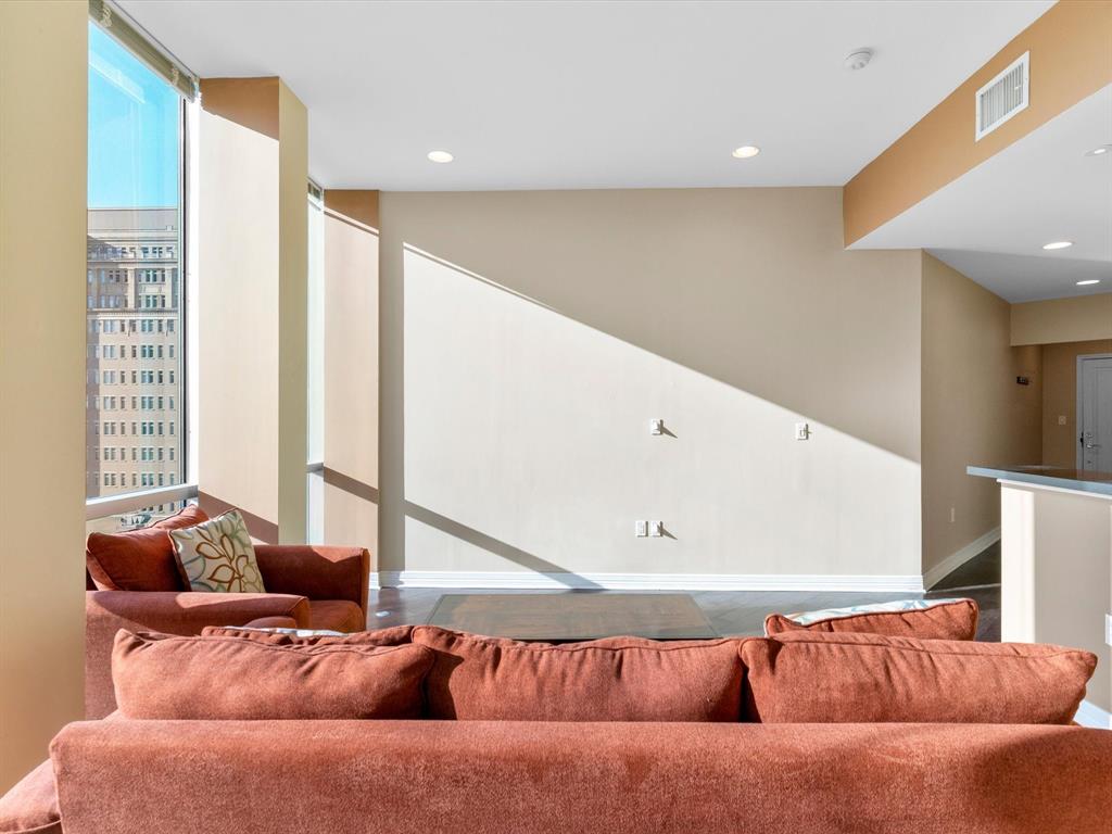 Tower Residential II Condo - Residential