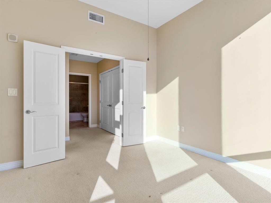 Tower Residential II Condo - Residential