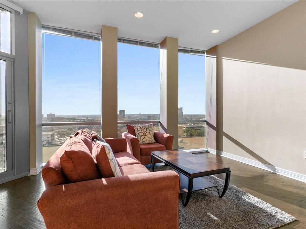 Tower Residential II Condo - Residential