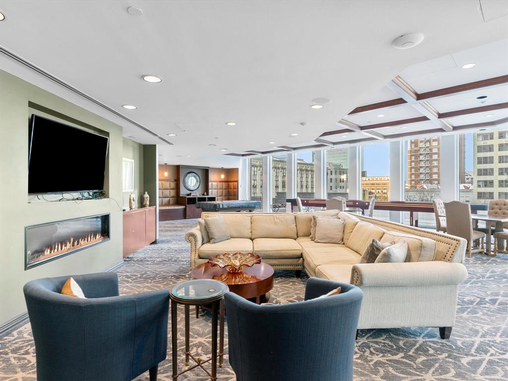 Tower Residential II Condo - Residential