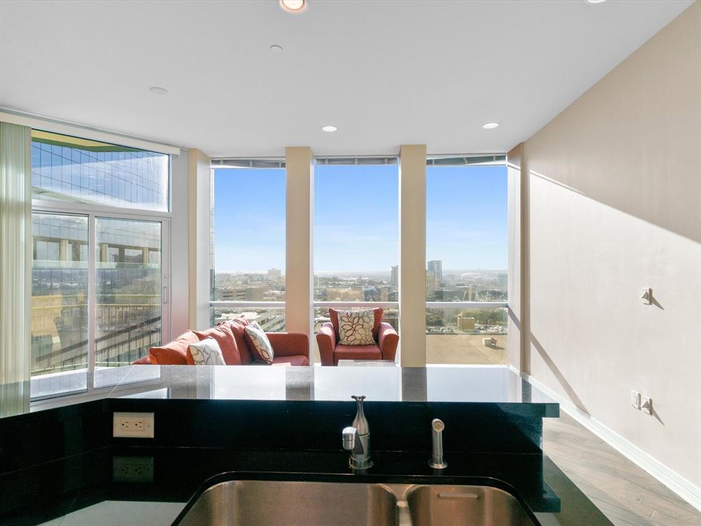 Tower Residential II Condo - Residential