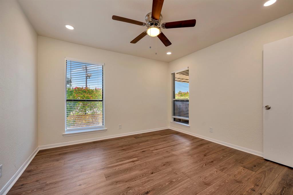 Cloisters Condo The - Residential