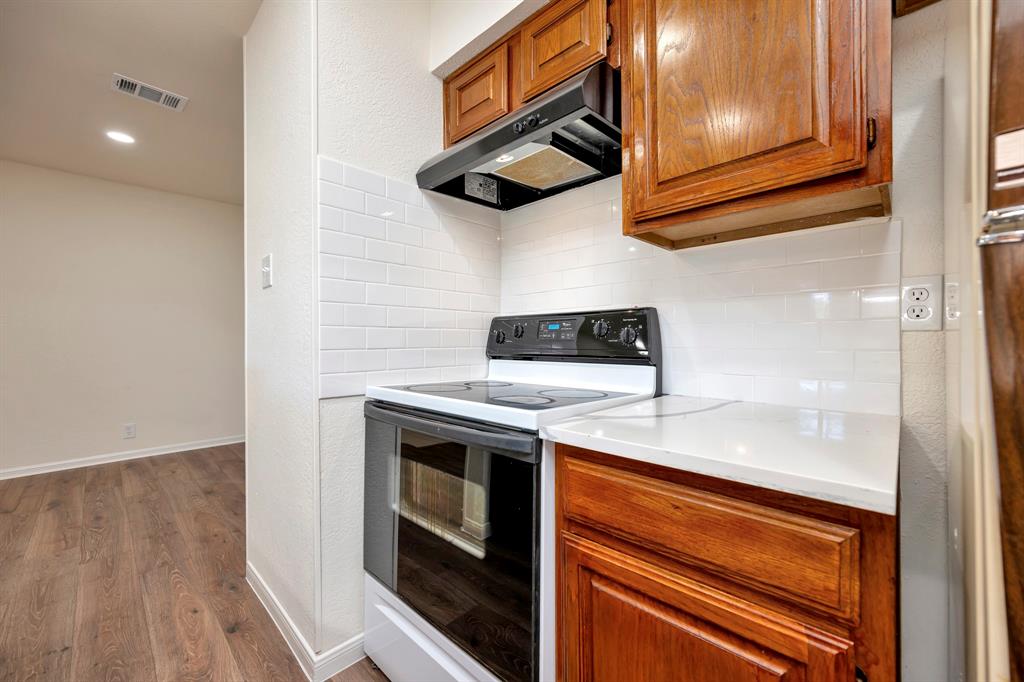 Cloisters Condo The - Residential