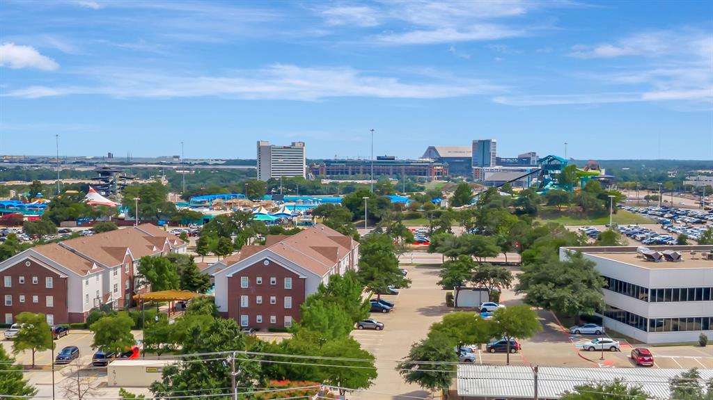 Cloisters Condo The - Residential