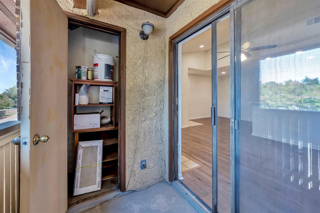 Cloisters Condo The - Residential