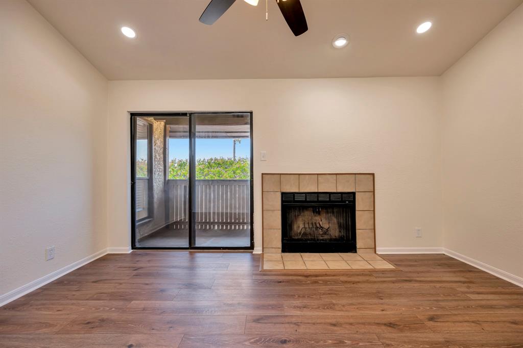 Cloisters Condo The - Residential