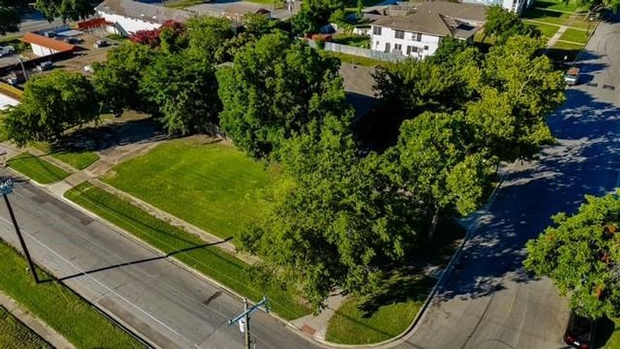 Investment Opportunity !  Lot located in South Dallas development.  LOT ZONED PLANNED DEVELOPMENT DISTRICT. Minutes from downtown Dallas, entertainment, and dining. Walking distance to Fair Park and DART ridge share. Check with City for affordable housing funds in the opportunity zone.Conveniently located to freeways I-45,I-30, and I-75. Buyer and Agent to verify all information and city zoning