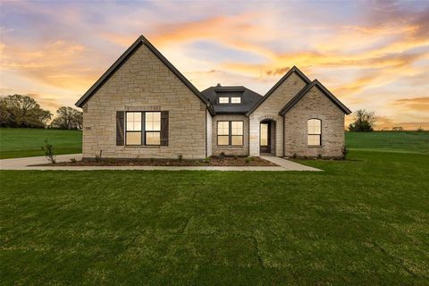 1090 Julian Drive Van Alstyne TX 75495