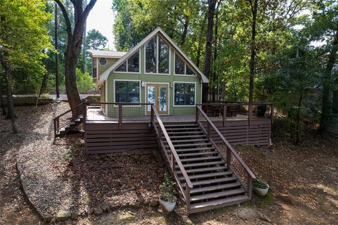 104 E Barker Creek Drive Scroggins TX 75480
