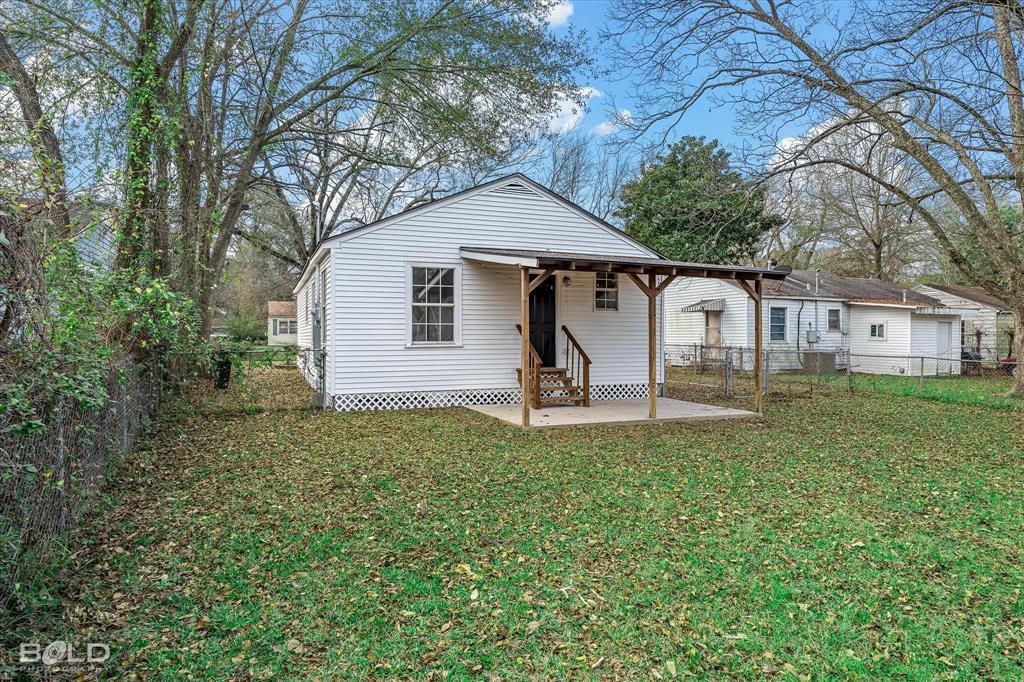 Shreveport, Louisiana 71108, United States, 3 Bedrooms Bedrooms, ,1 BathroomBathrooms,Residential,Pending,23970